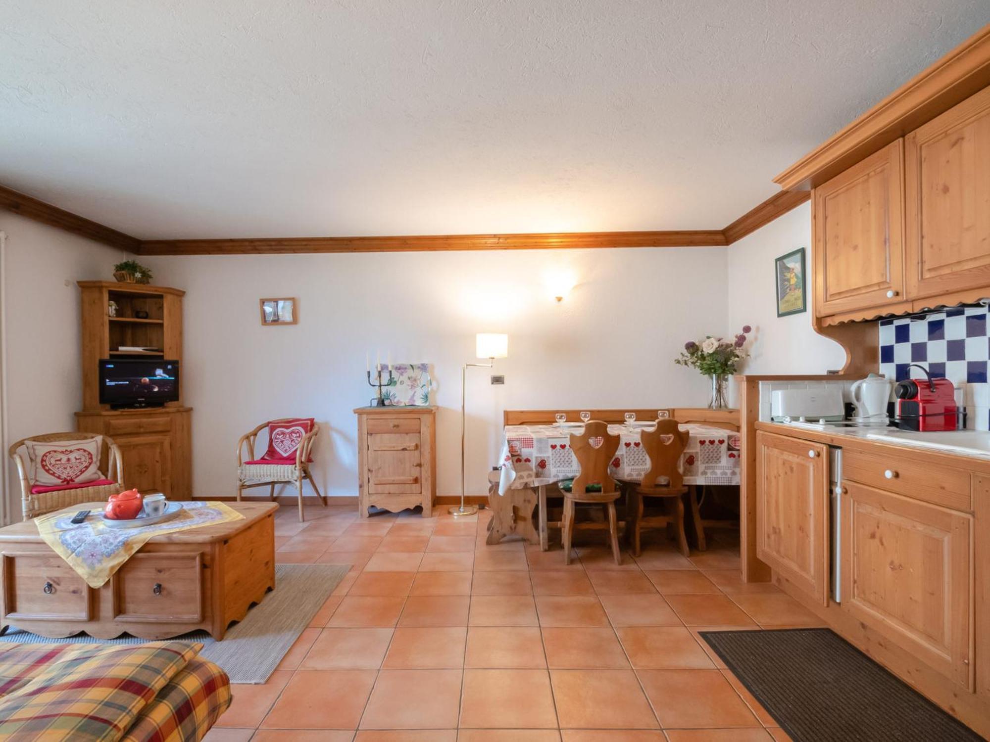 Bel Avec Balcon Et Parking A - Fr-1-343-236 *