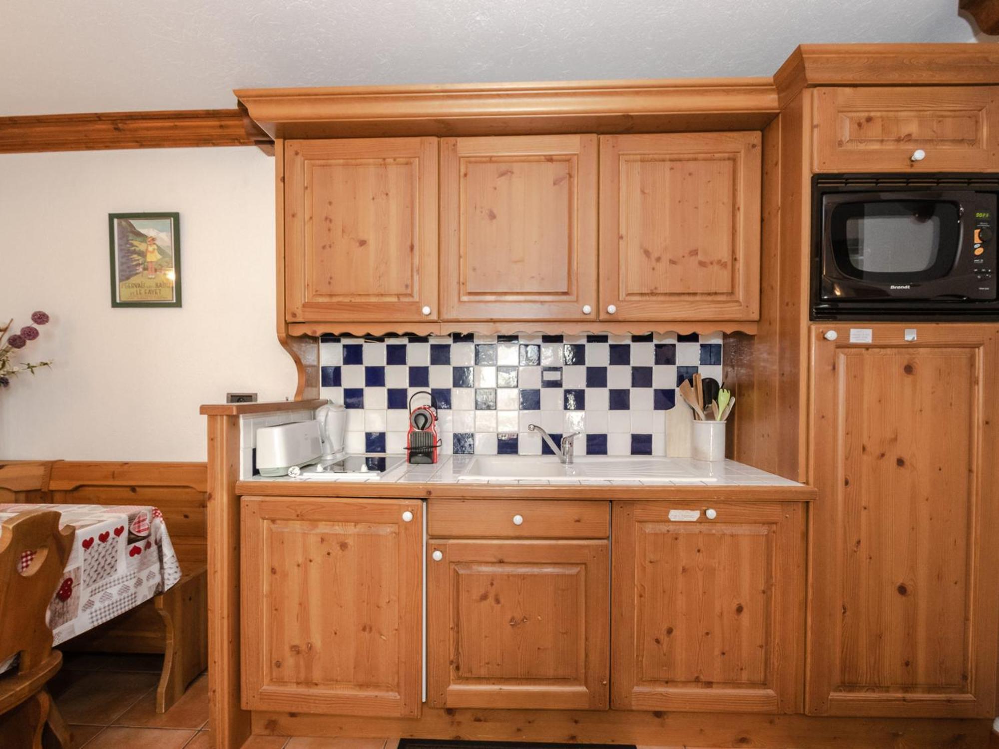 Bel Avec Balcon Et Parking A - Fr-1-343-236